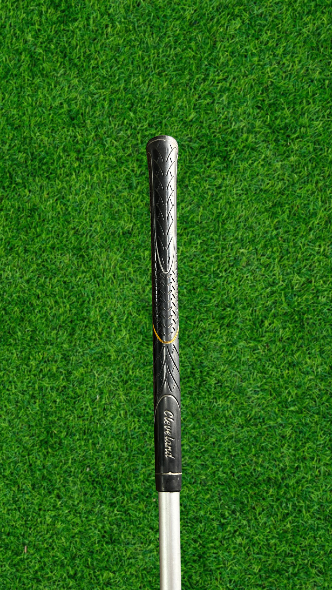 Cleveland HiBore Pitching Wedge