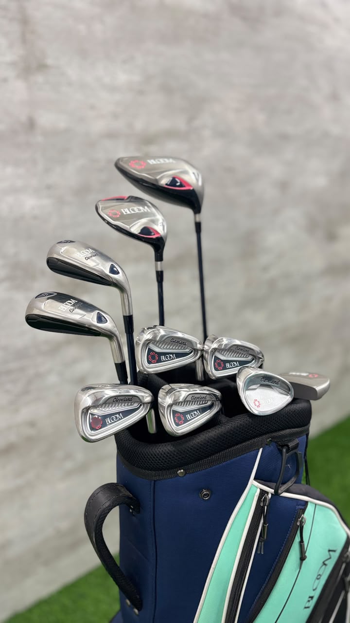 Ladies Cleveland Bloom Golf Set