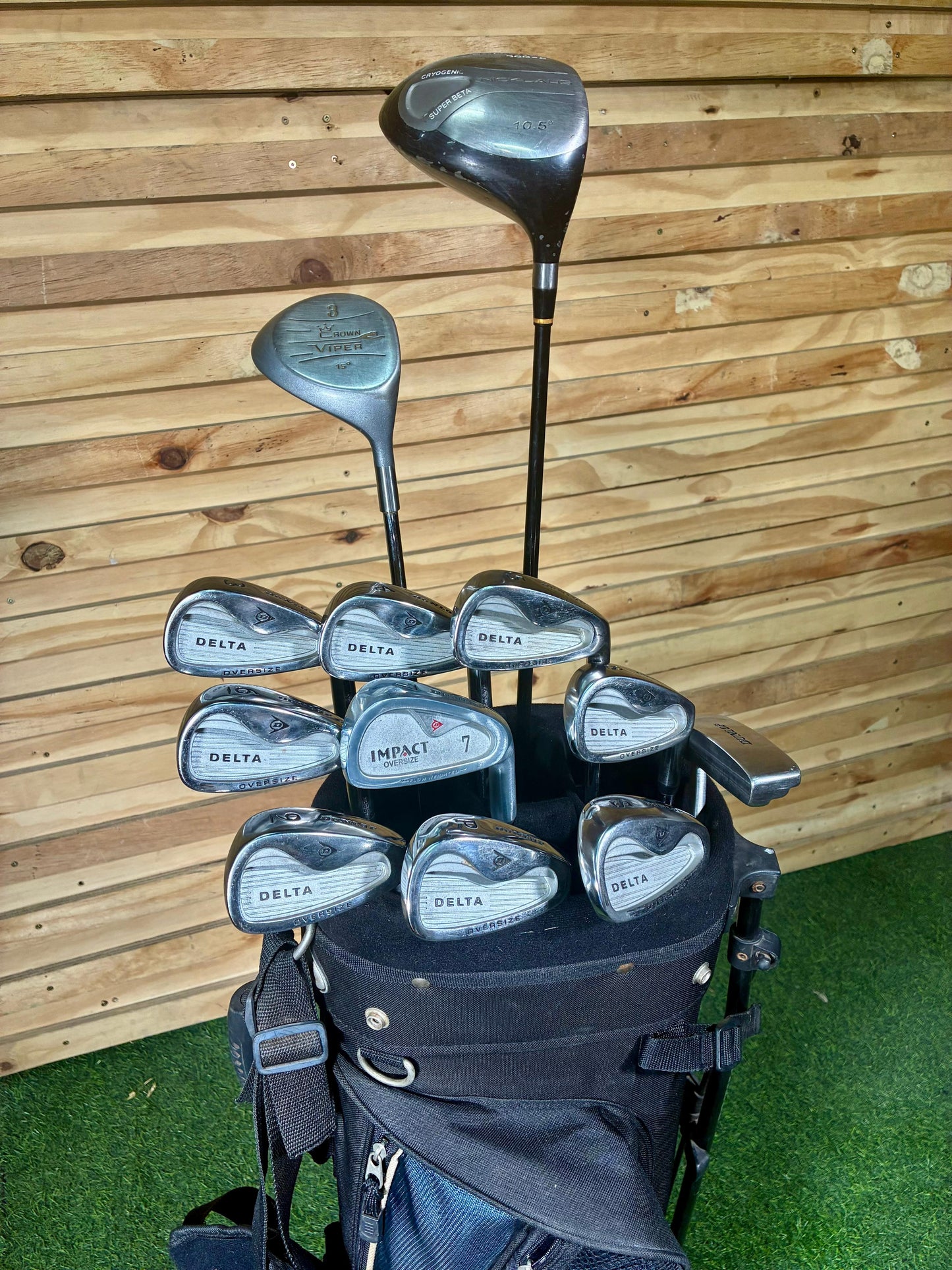 Dunlop Delta Golf set