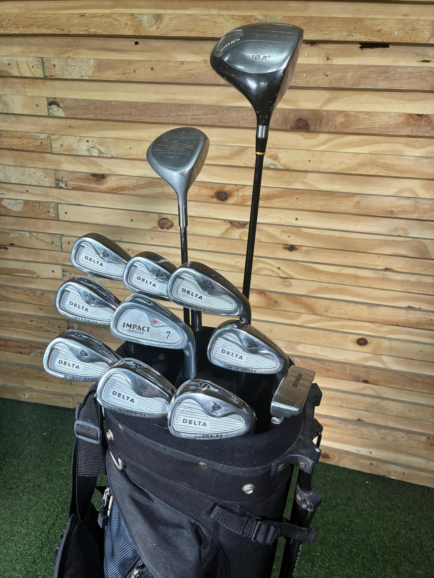 Dunlop Delta Golf set