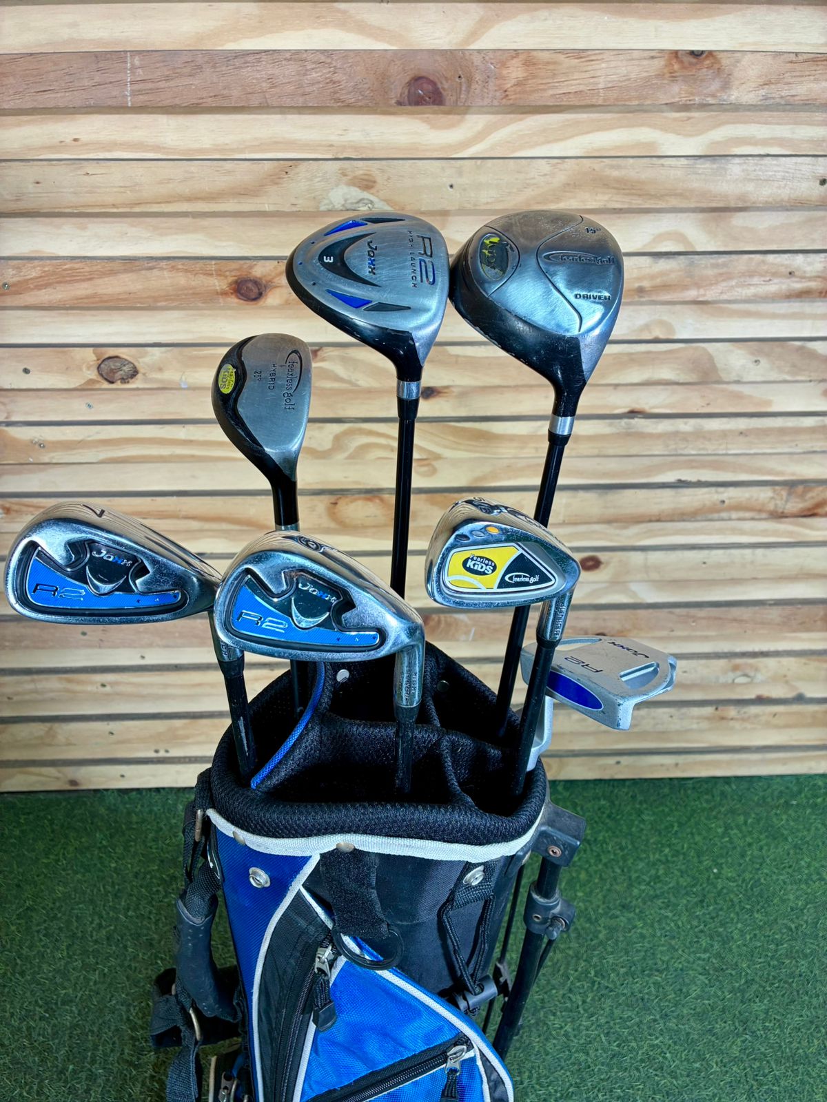 Jaxx Kids R2 11-13 Golf set