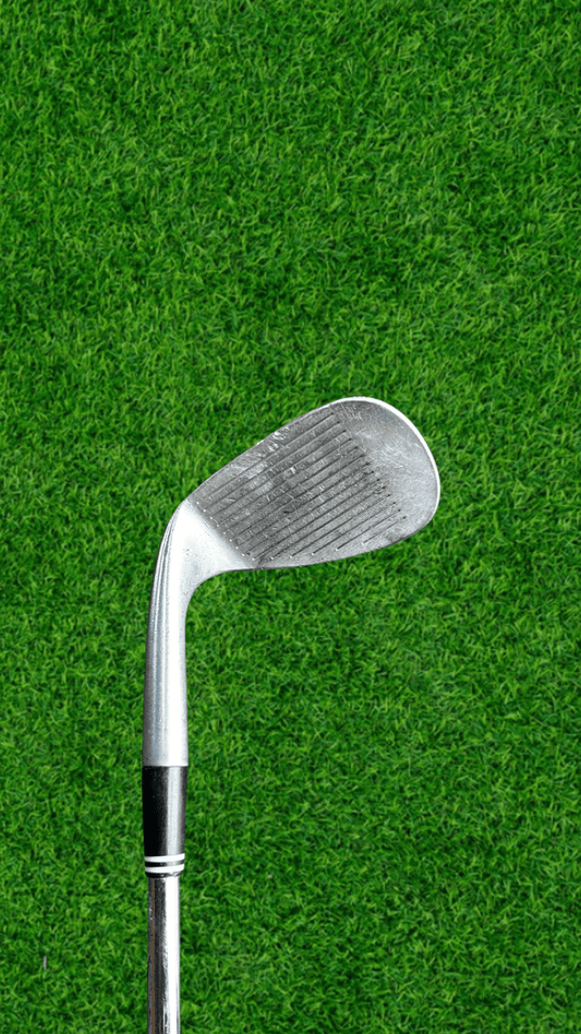Cleveland 588 RTX 52 Degree Gap Wedge - WeBuyClubz