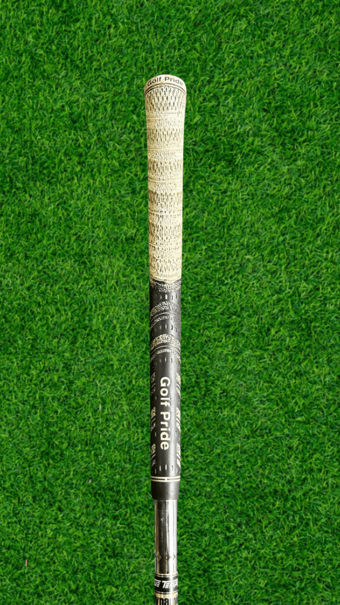 Cleveland REG.588 52 Degree Wedge - WeBuyClubz