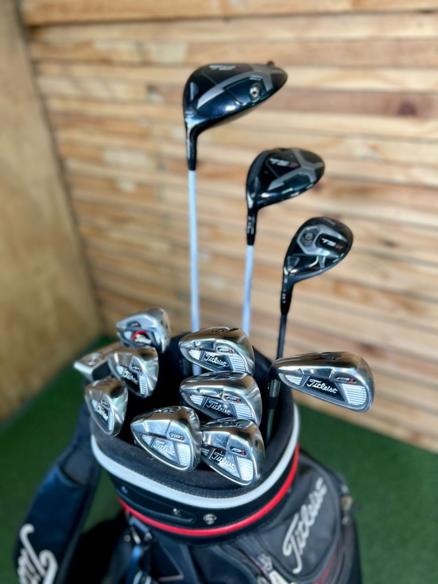 Left - Handed Titleist AP1 Golfset - WeBuyClubz