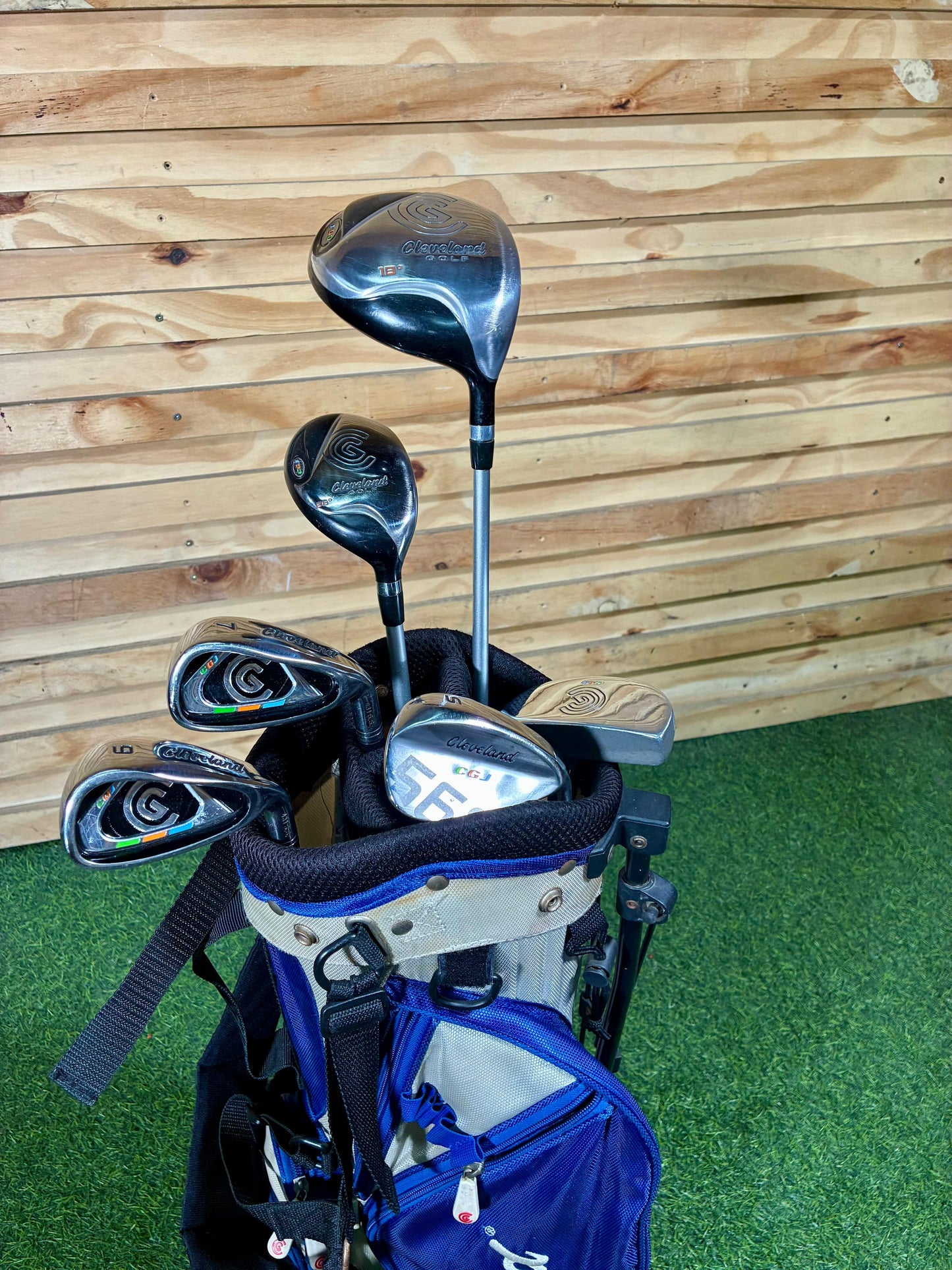 Cleveland Junior Kids (9-11) Golf Set