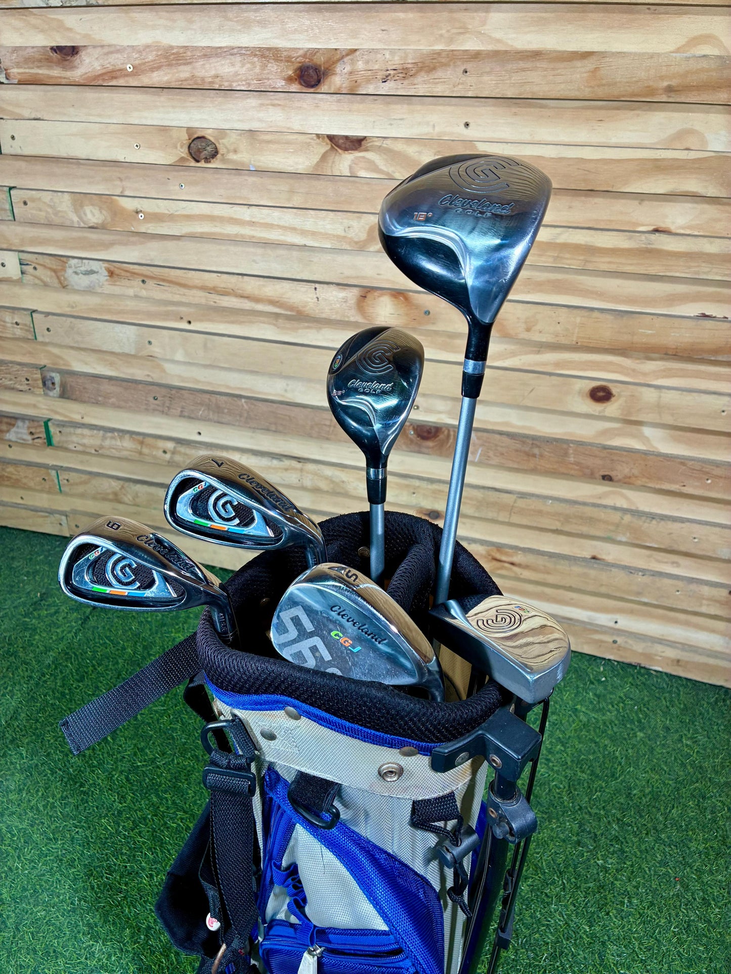 Cleveland Junior Kids (9-11) Golf Set