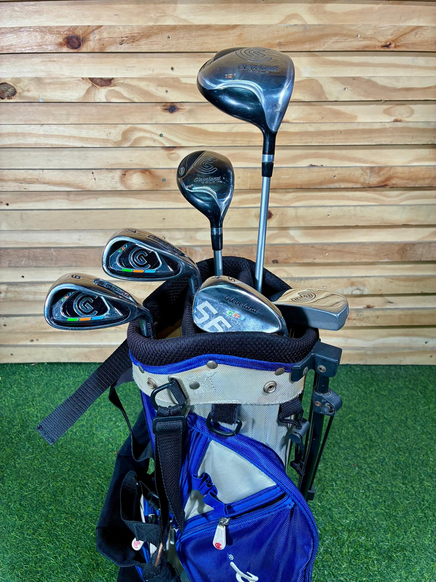Cleveland Junior Kids (9-11) Golf Set
