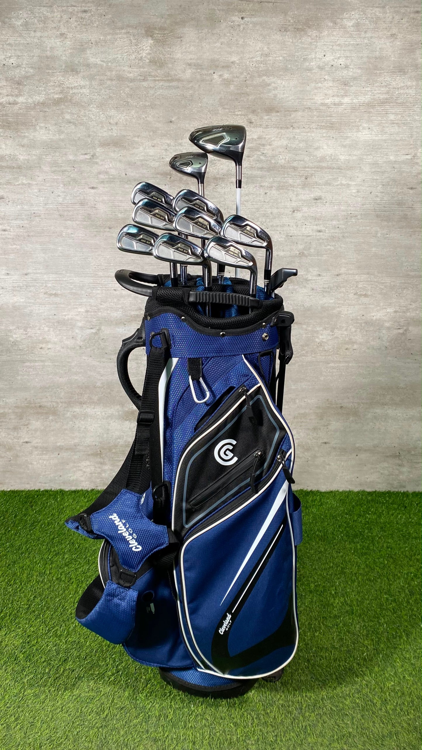 Cleveland 588 MT Golf Set