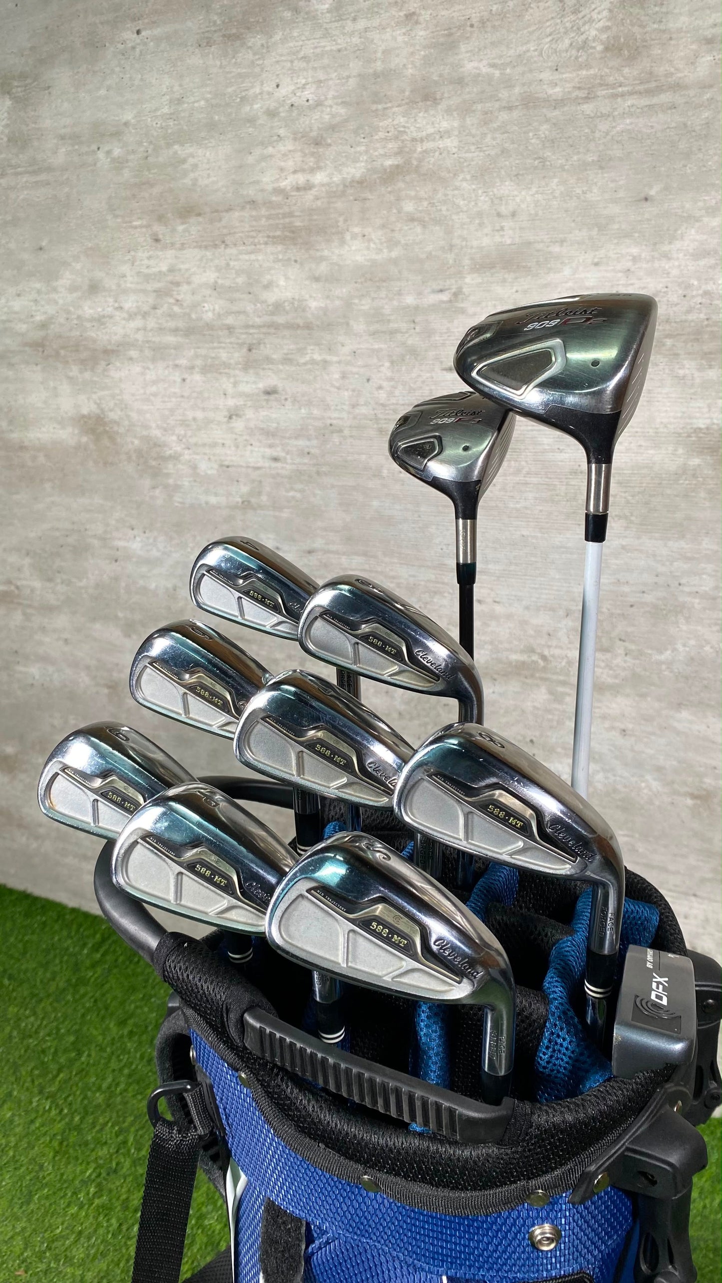 Cleveland 588 MT Golf Set