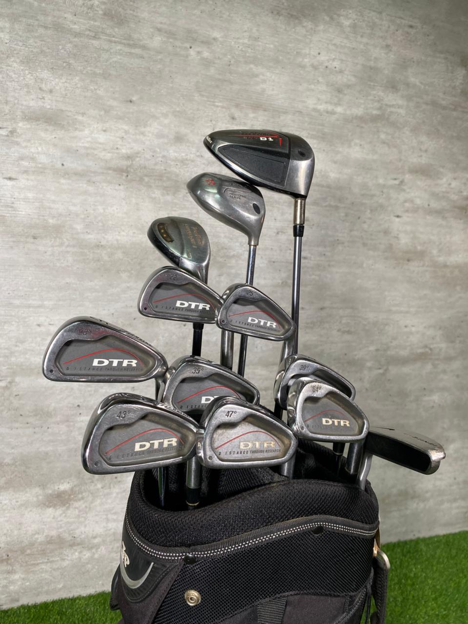 Titleist DTR Golf Set