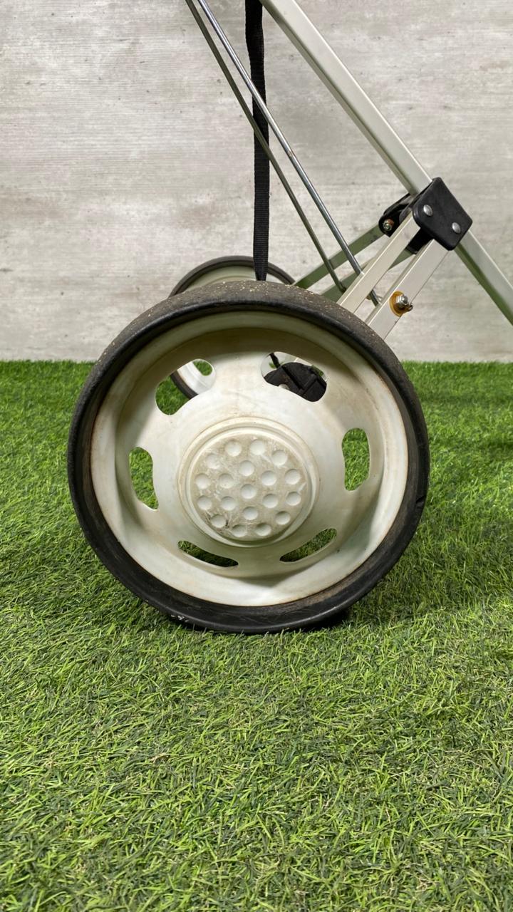 2-Wheel Pull Golf Cart