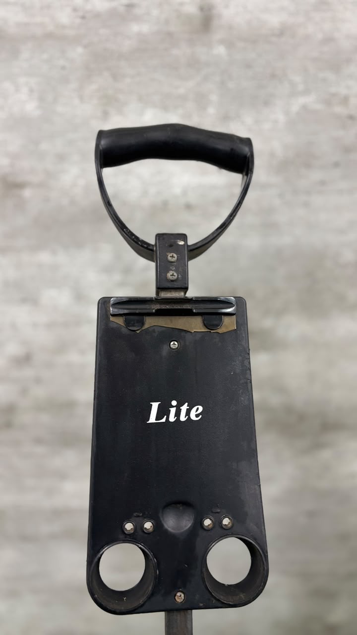 Classic Lite 2-Wheel Pull Golf Cart.