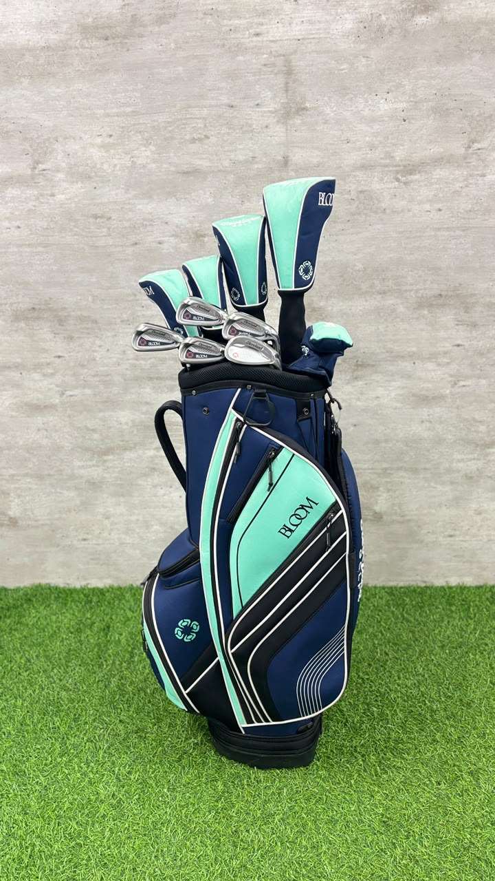 Ladies Cleveland Bloom Golf Set