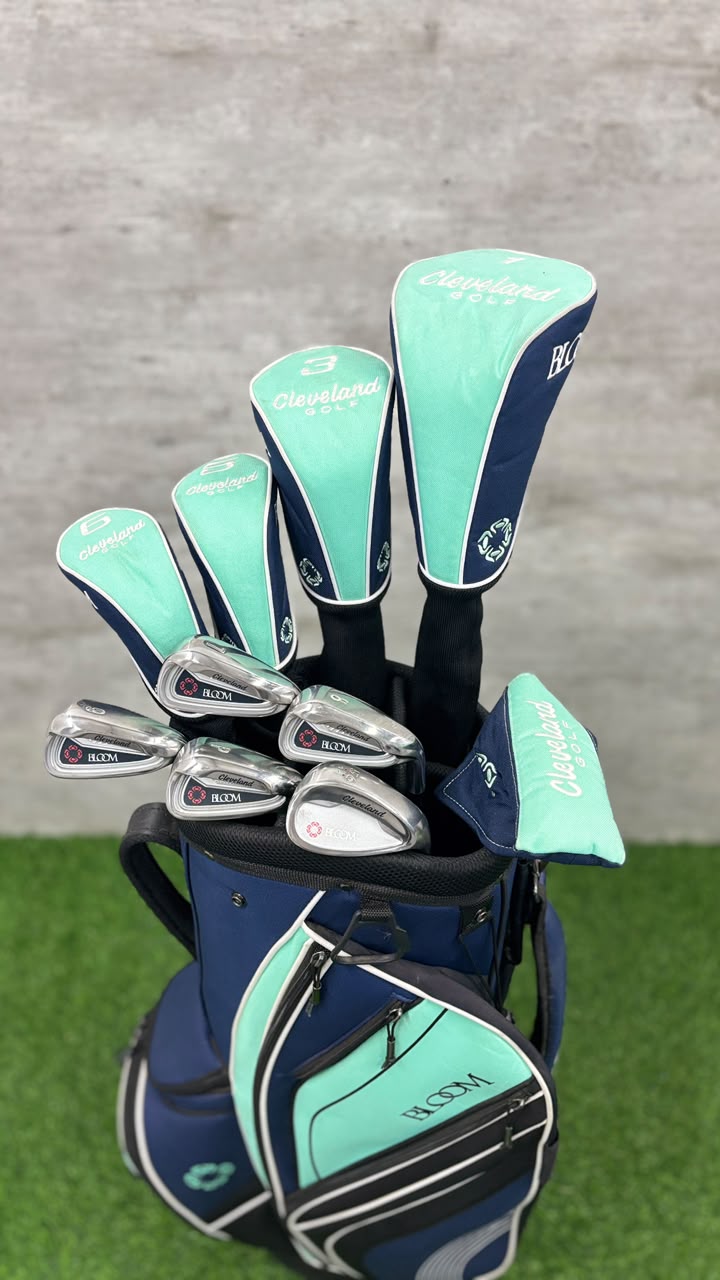 Ladies Cleveland Bloom Golf Set