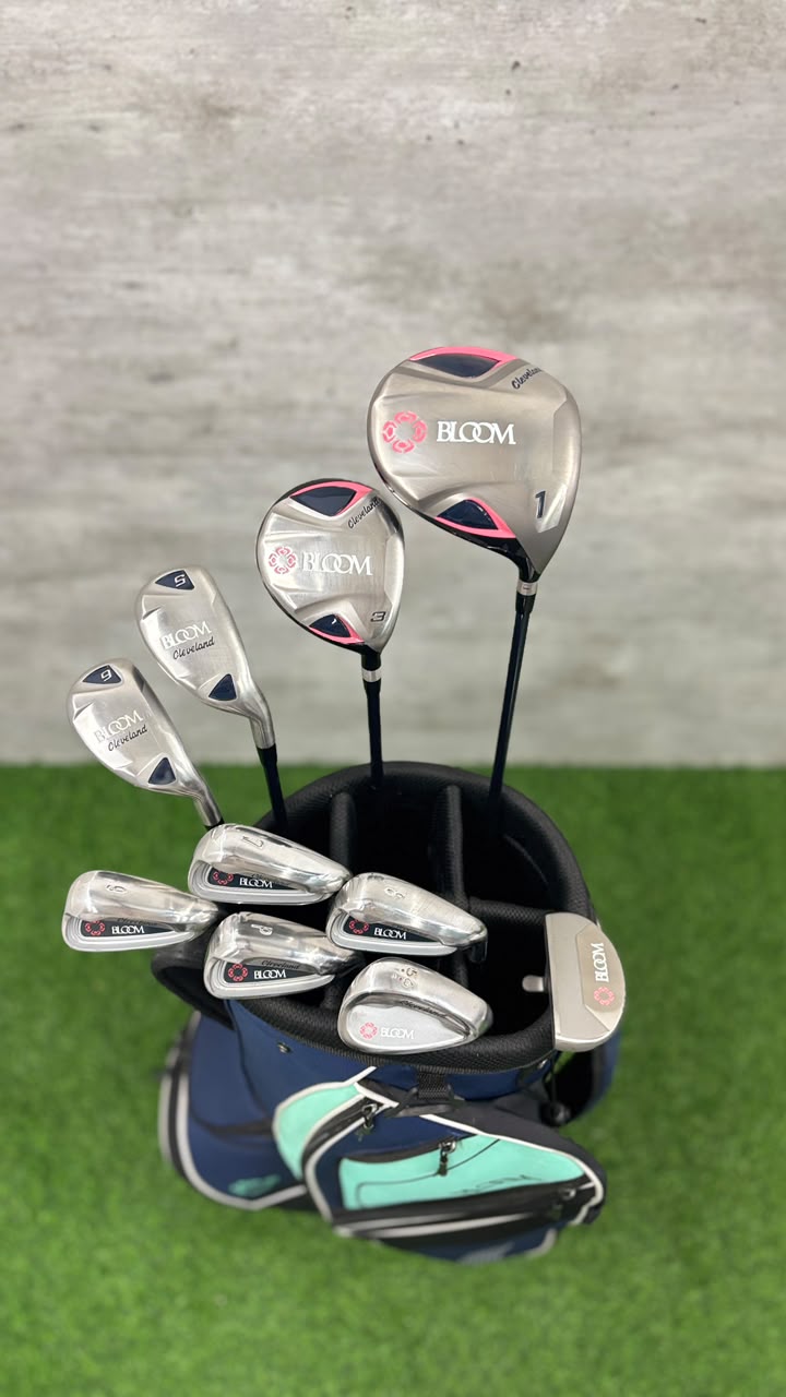 Ladies Cleveland Bloom Golf Set
