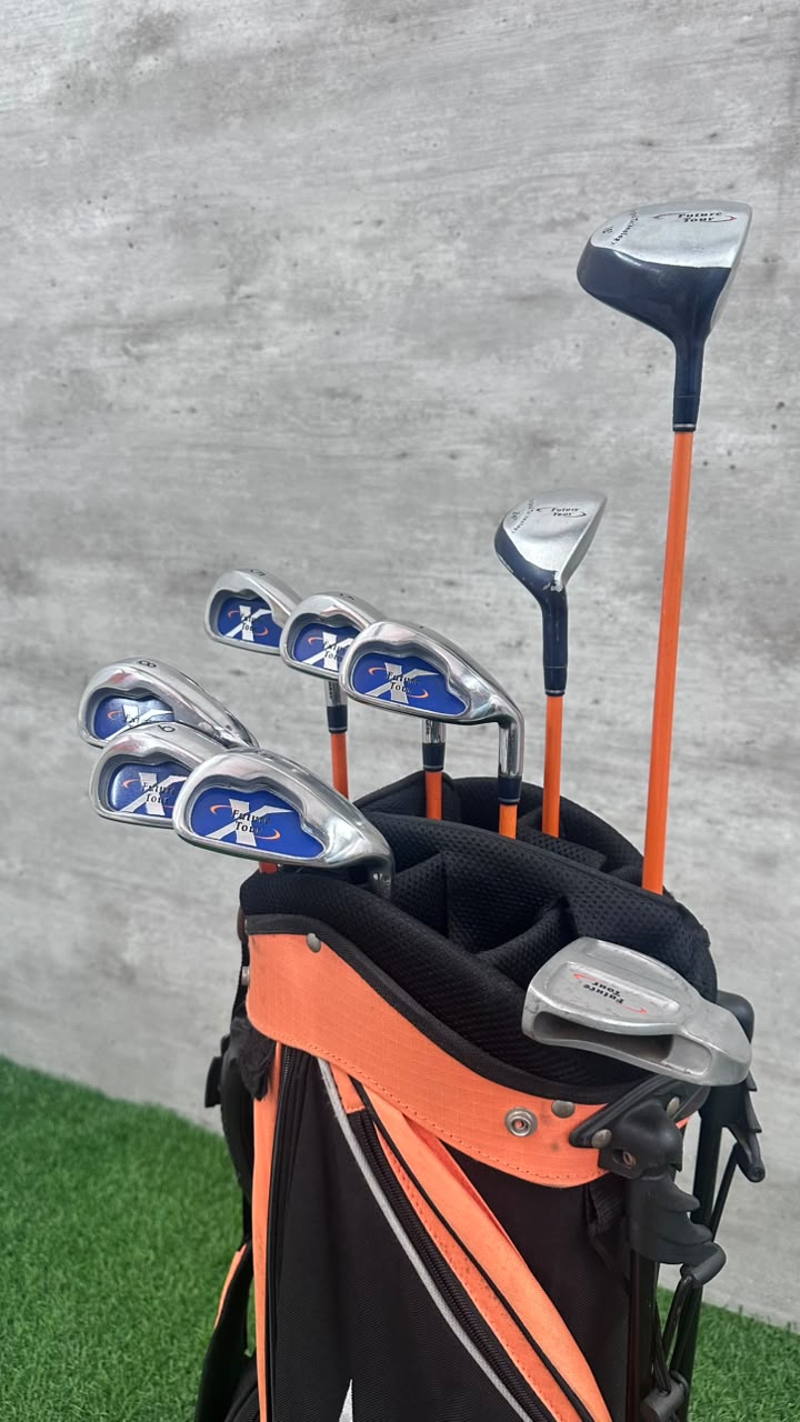 Future Tour Junior (10-12)Golf Set
