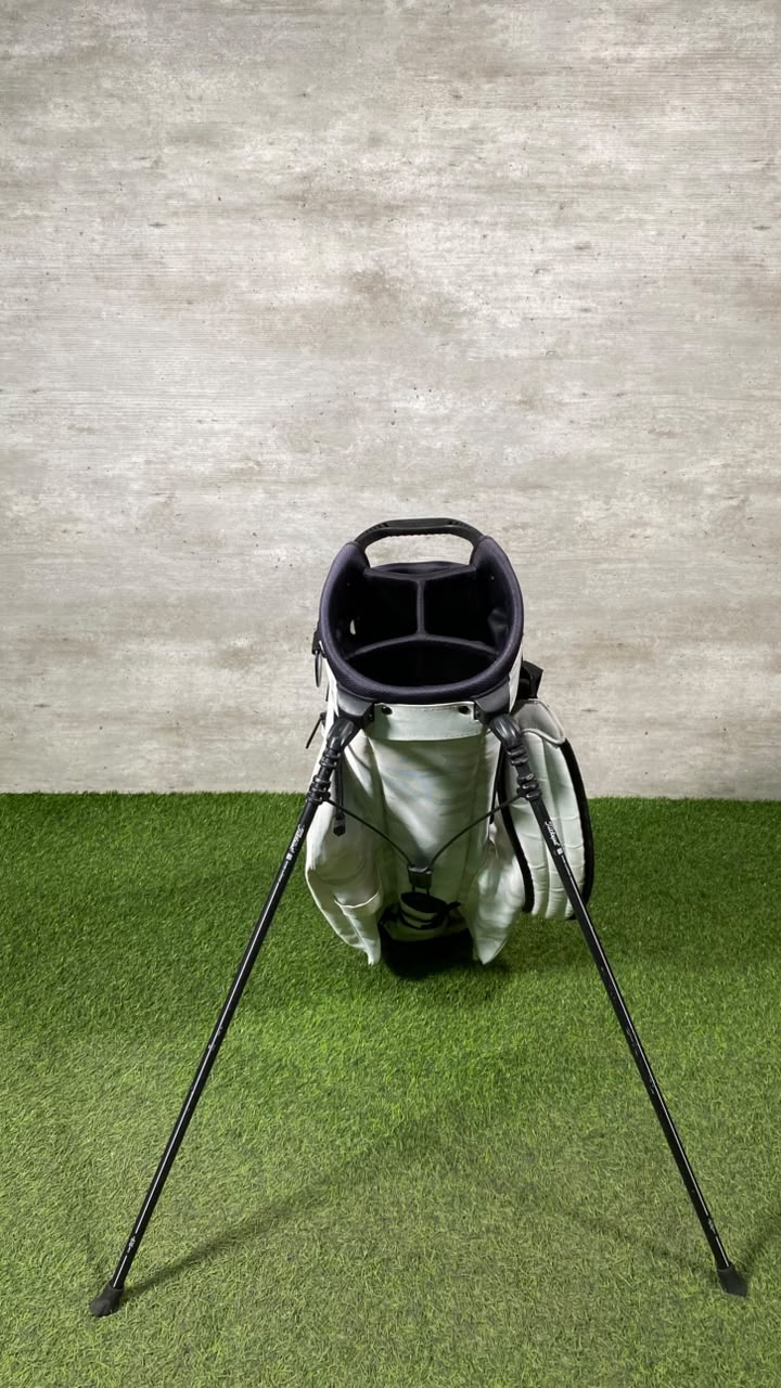 Titleist Players 4 Stand Golf Bag