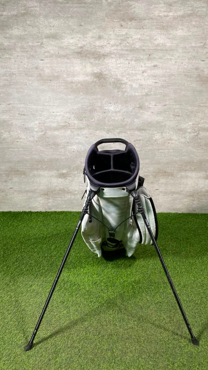 Titleist Players 4 Stand Golf Bag