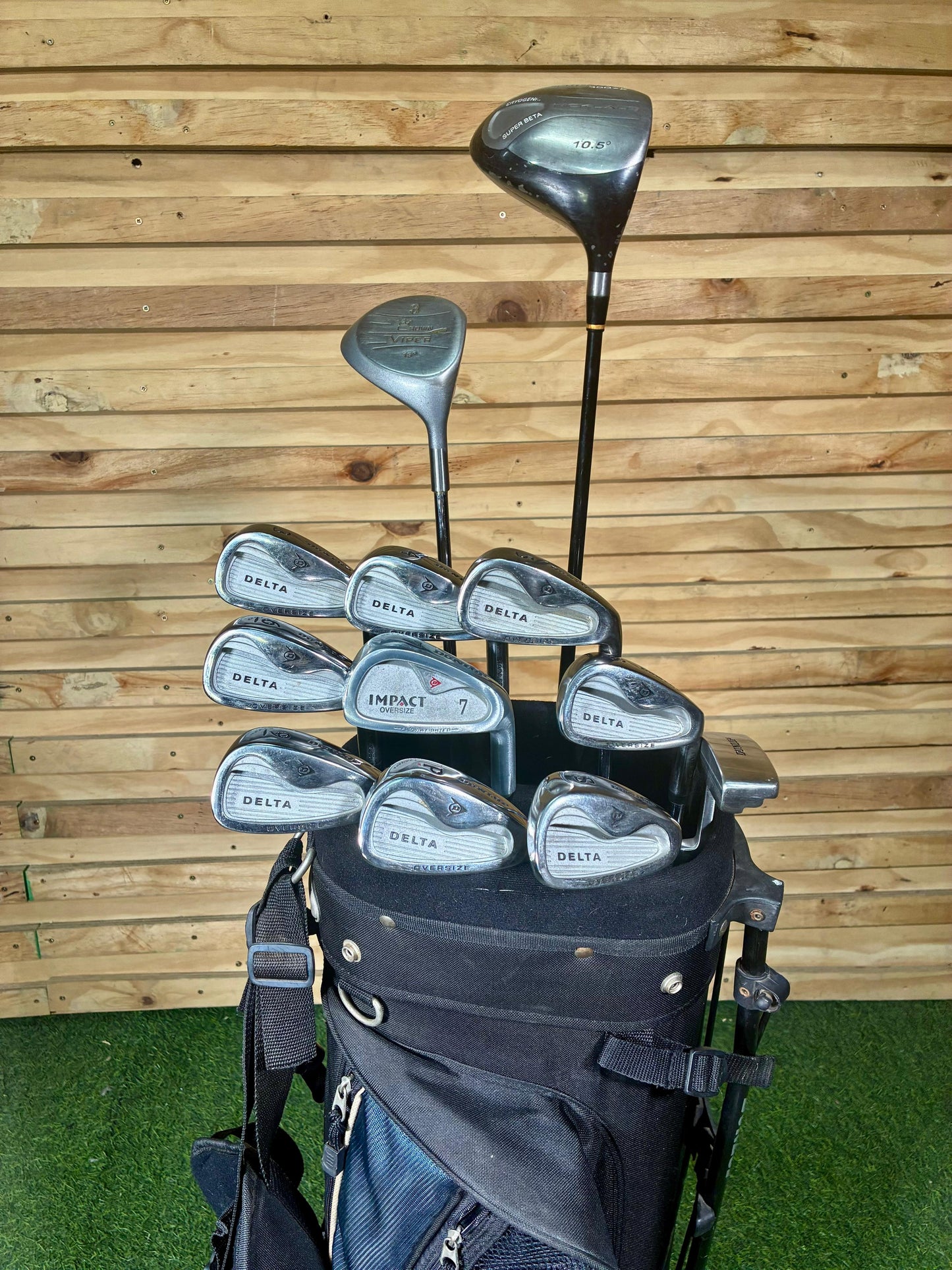 Dunlop Delta Golf set