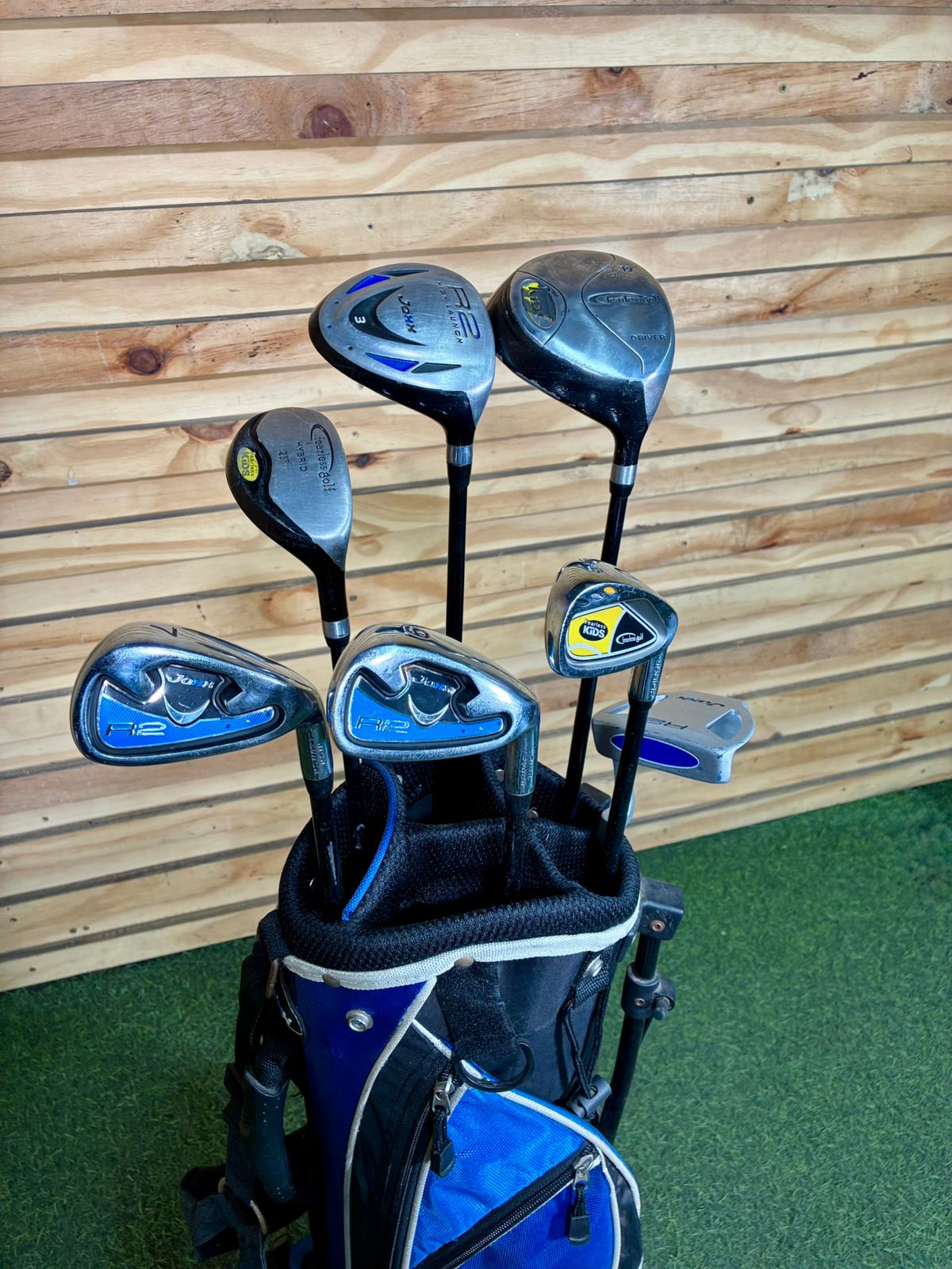 Jaxx Kids R2 11-13 Golf set
