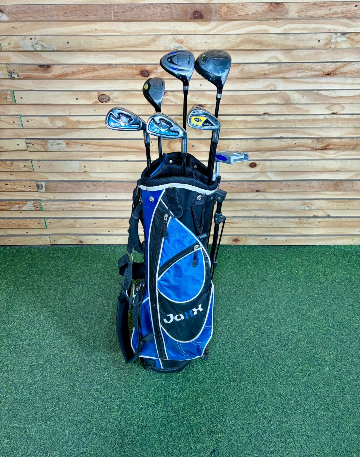 Jaxx Kids R2 11-13 Golf set
