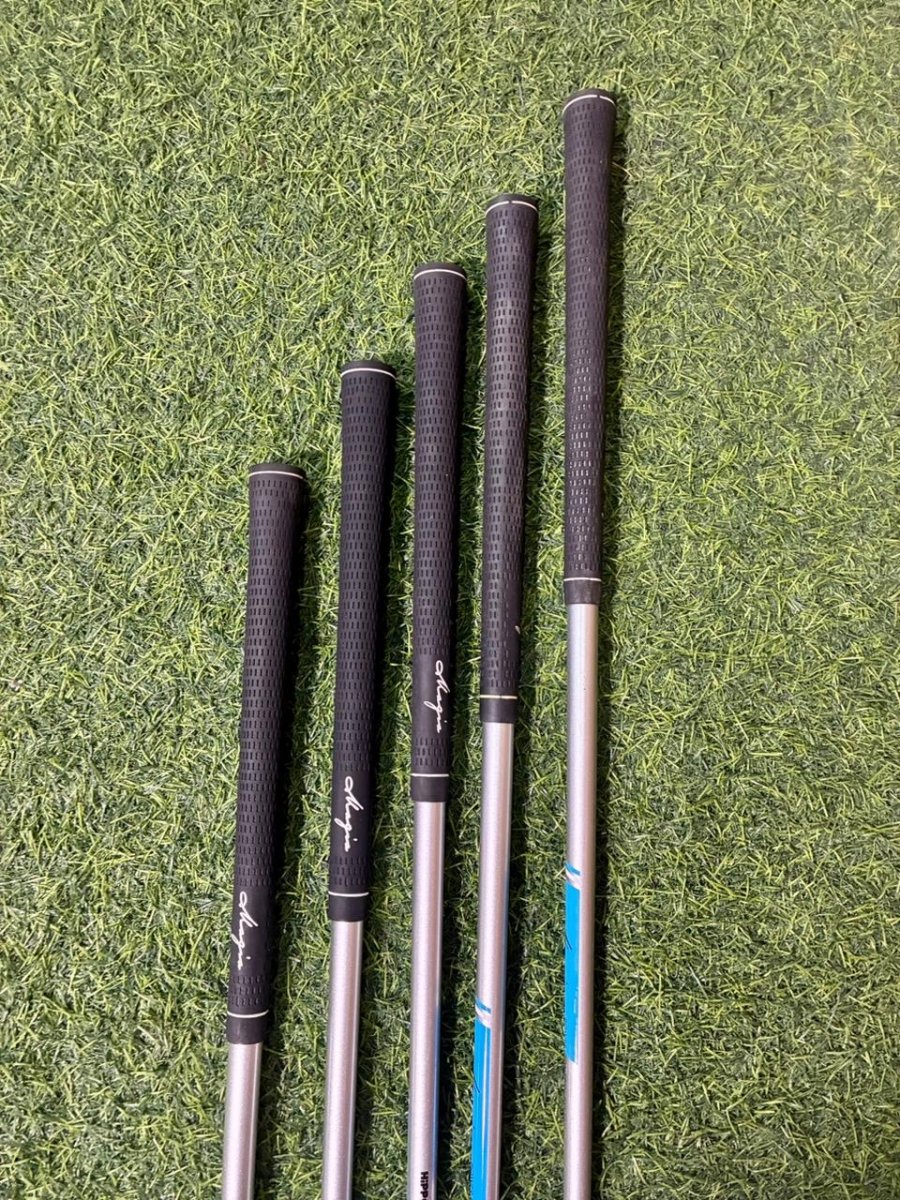 Brand New Ladies Magia Golf set - WeBuyClubz