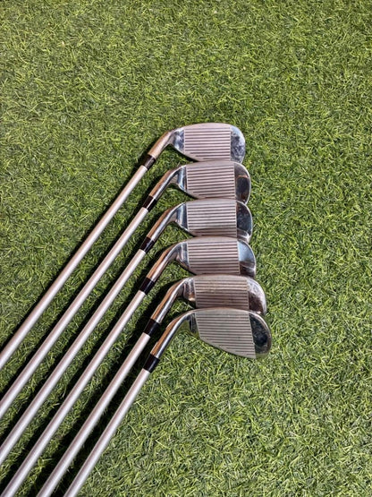 Brand New Ladies Magia Golf set - WeBuyClubz