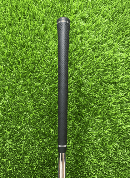 Cleveland CG7 4 iron - WeBuyClubz