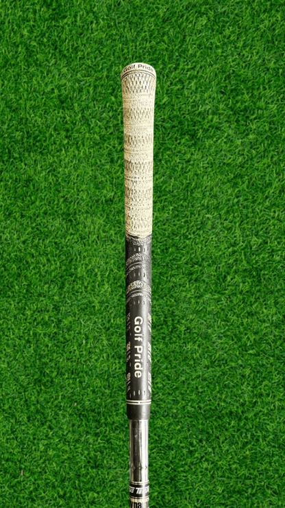 Cleveland REG.588 52 Degree Wedge - WeBuyClubz