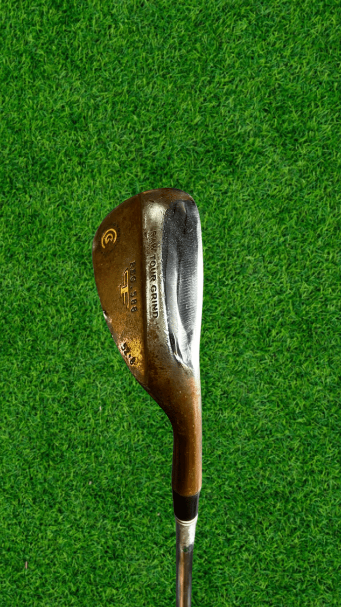 Cleveland REG.588 52 Degree Wedge - WeBuyClubz