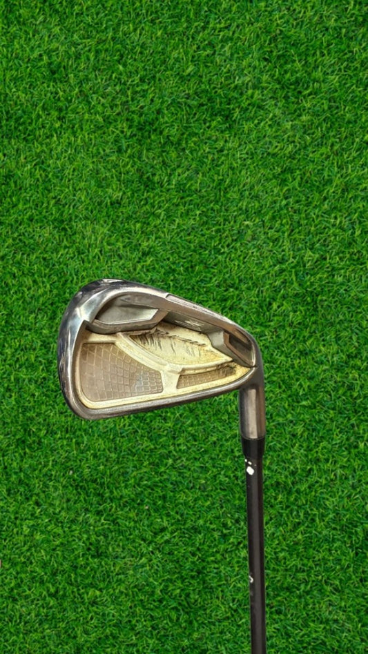 Cobra AMP 4 - iron - WeBuyClubz