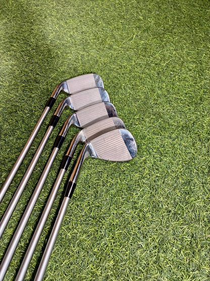 Ladies Cleveland Bloom Golf Set - WeBuyClubz