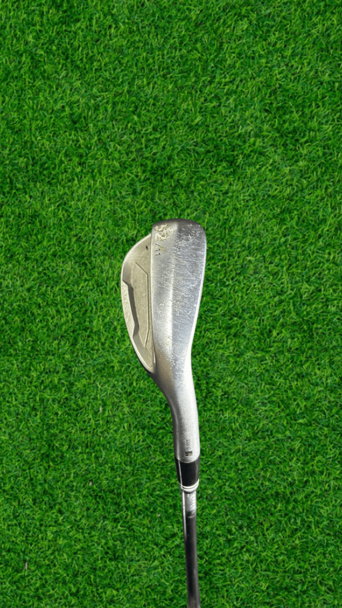 Ladies Cleveland CBX 52 Degree Gap Wedge - WeBuyClubz