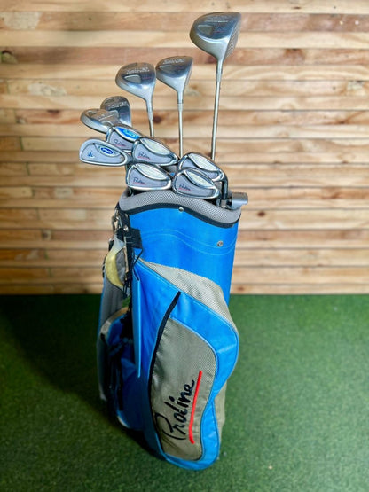 Blue golf bag with golf clubs against a wooden background