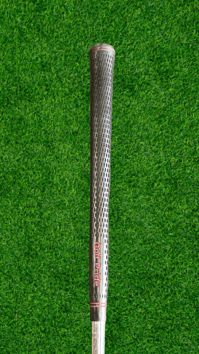 TaylorMade r5 XL Sand Wedge - WeBuyClubz